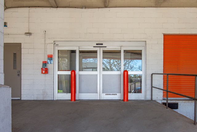 Self Storage Unit in Rockville Centre, New York 3