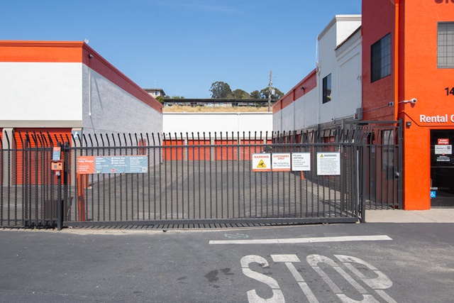 Public Storage  14820 San Pablo Ave in San Pablo, CA