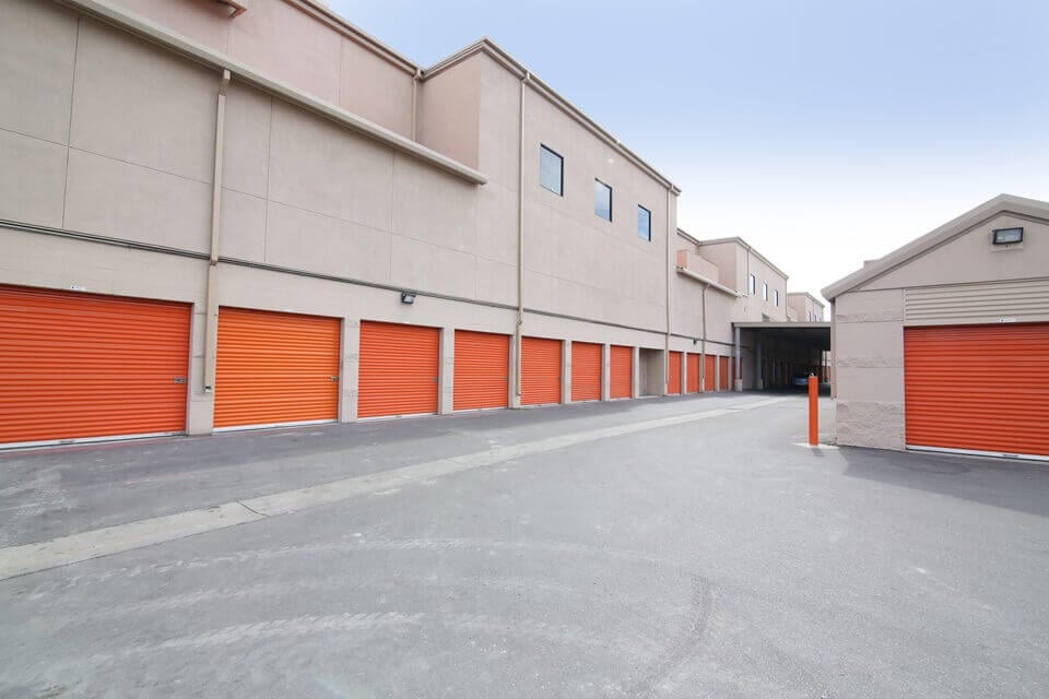 20×10 Self Storage Unit in Sunnyvale, CA 1060 Stewart Drive Sunnyvale, California 2