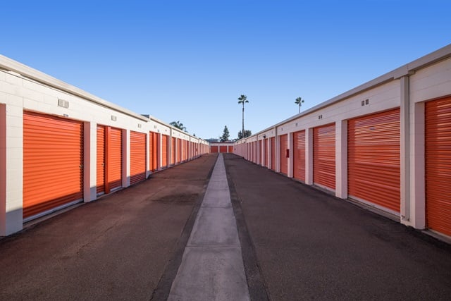 Property 1690 image number 1