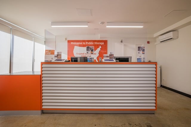 Property 1690 image number 2