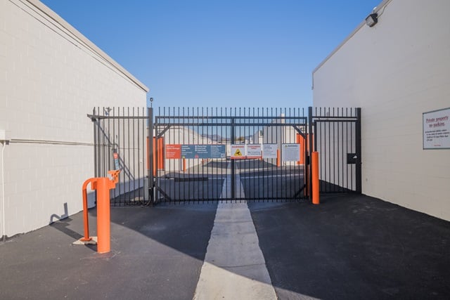 Public Storage  1047 N Johnson Ave in El Cajon, CA
