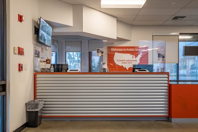 Property 1695 image number 2