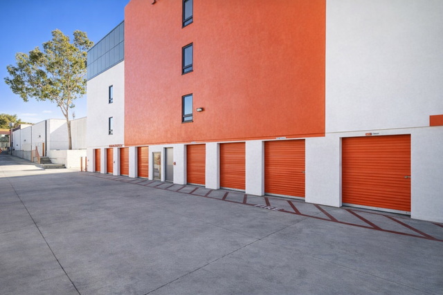 Property 17 image number 1