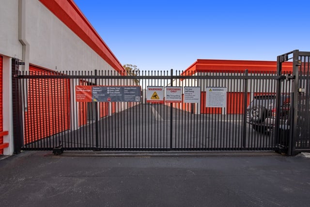 Public Storage  16025 Ashland Ave in San Leandro, CA
