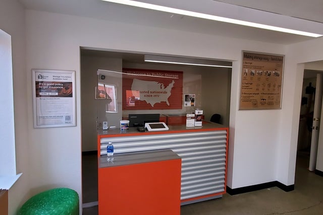 Property 1703 image number 2