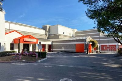 Property at 08033 - Capitol / Auto Mall