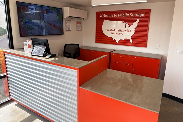 Property 1715 image number 2