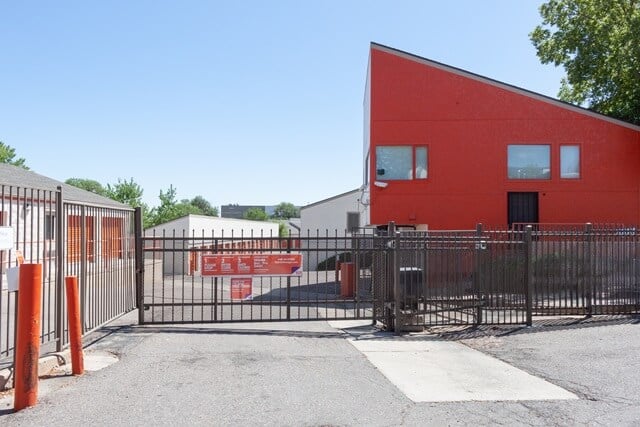 Public Storage  850 Simms Street in Lakewood, CO