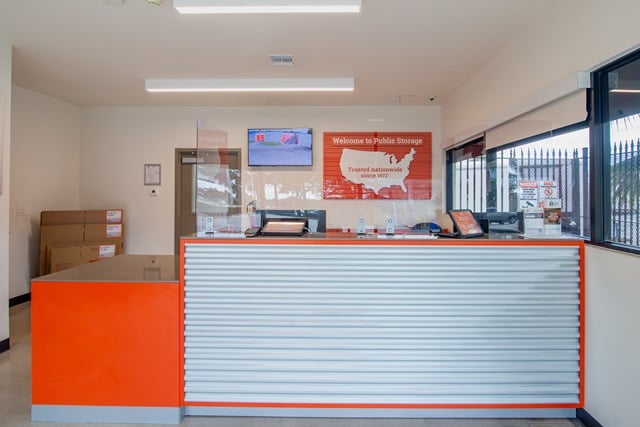 Property 1717 image number 2