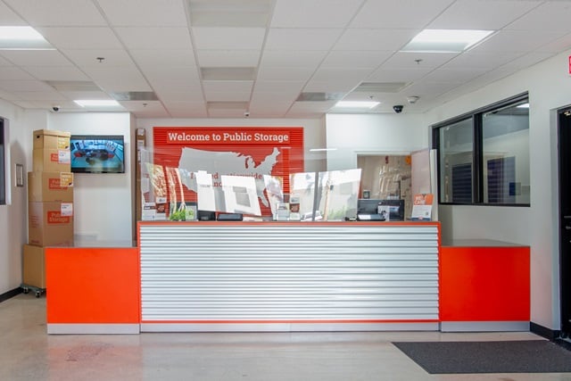 Property 1718 image number 2