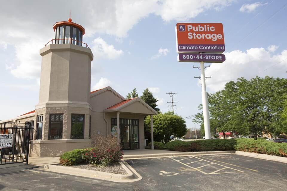 20×10 Self Storage Unit in Hillside, IL 222 N Mannheim Road Hillside, Illinois