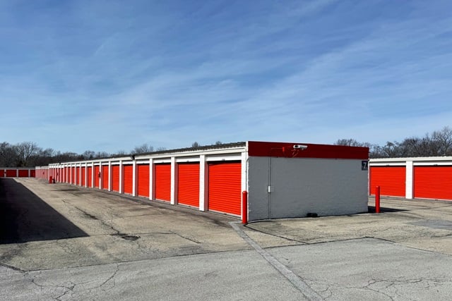 Public Storage in Bolingbrook, IL  200 Brook Court 2
