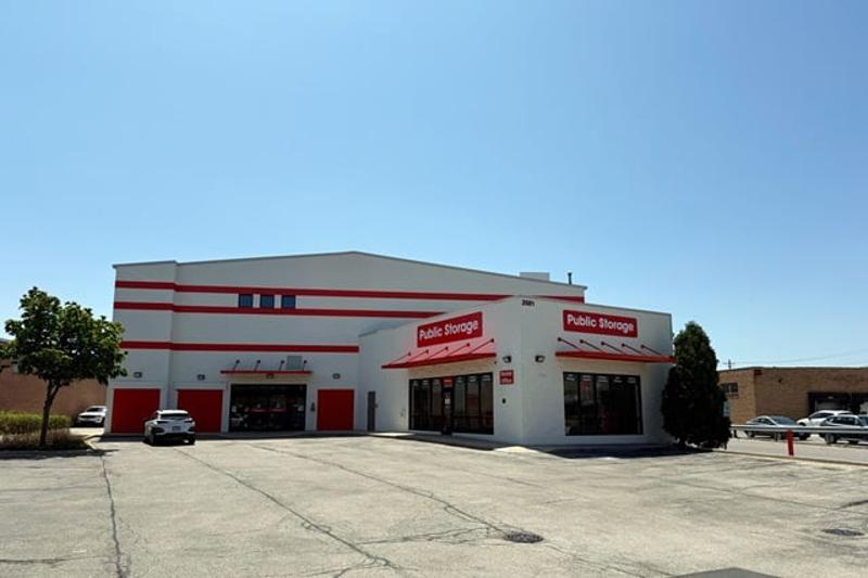 Public Storage at 3501 W Touhy Ave, Lincolnwood, IL