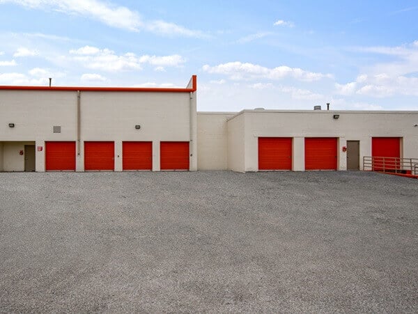 30×10 Garage in Niles, IL 7300 N Lehigh Ave Niles, Illinois 2