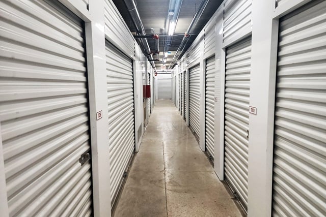 Public Storage in Chicago, IL  1711 W Fullerton Ave 2