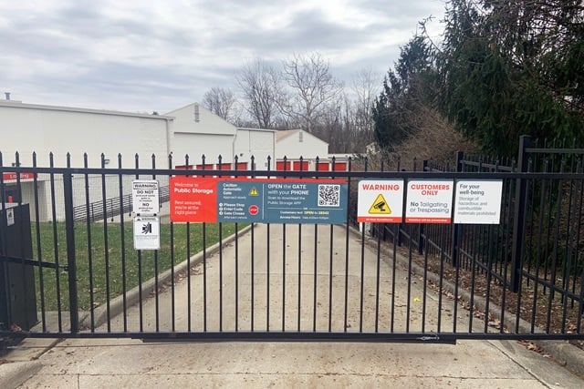 Carmel, IN, SelfStorage Near 1099 N Rangeline Road 18447264531 I