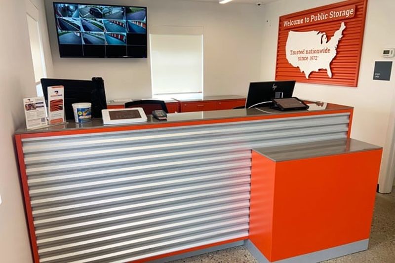 Property 1747 image number 2