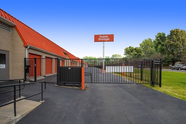 Public Storage  19900 Goshen Road in Gaithersburg, MD