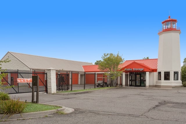 Self Storage Units Facilities near Burton MI Public Storage