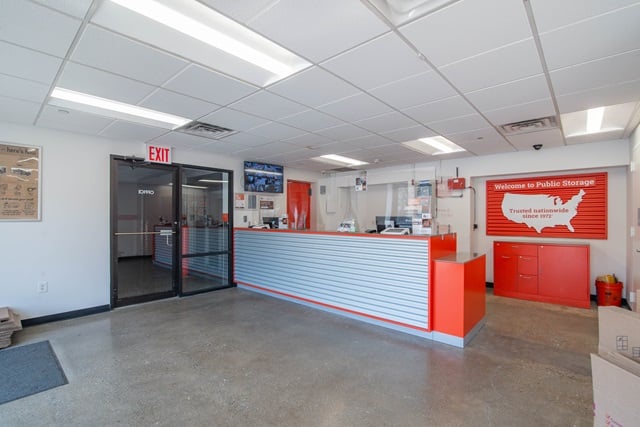 Public Storage in Yonkers, NY  400 Nepperhan Ave 3