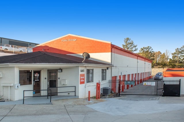 20×10 Public Storage: Self Storage Unit in Raleigh, NC 6441 Westgate Road Raleigh, North Carolina