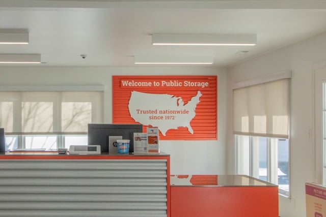 20×10 Public Storage: Self Storage Unit in Raleigh, NC 4222 Atlantic Ave Raleigh, North Carolina 3