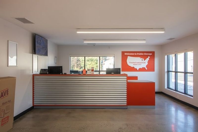 Property 1796 image number 2