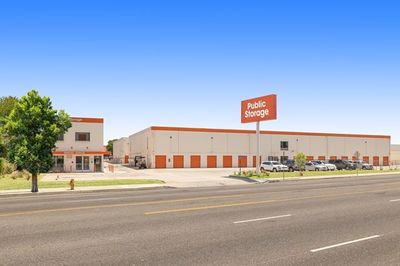 Property at 20630 - Van Nuys / Balboa Bl - Rosco image number 0