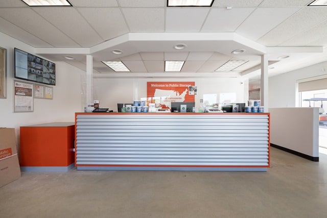 Van Nuys, CA, SelfStorage Near 8200 Balboa Blvd 18447264531 I