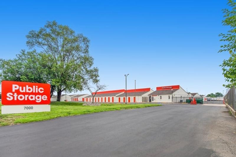 Self Storage In Philadelphia Philadelphia, PA, Self-Storage Near 7000 Lindbergh Blvd | 215-809-3582 ...