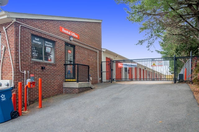 Property 1805 image number 3