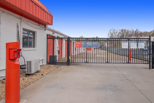 Public Storage  10110 Midlothian Tpke in Richmond, VA