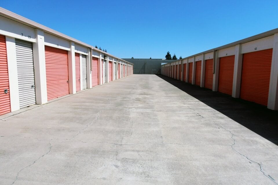 20×10 Self Storage Unit in Pleasanton, CA near 4525 Entrada Ct 2