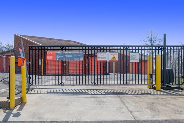 Public Storage  14425 Lee Highway in Gainesville, VA