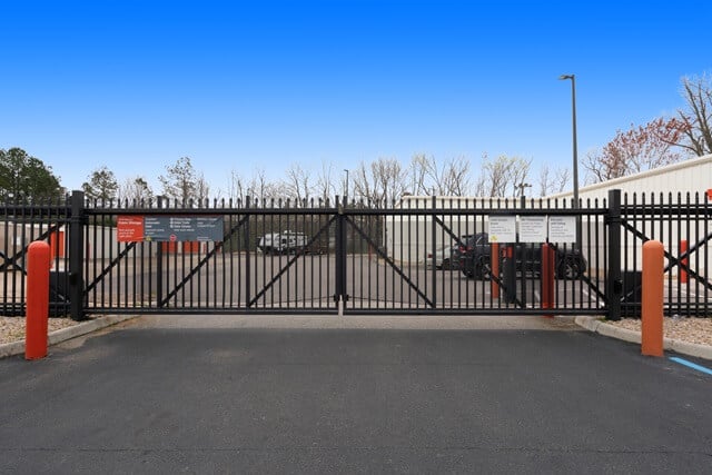 Public Storage  3033 Buckner Blvd in Virginia Beach, VA