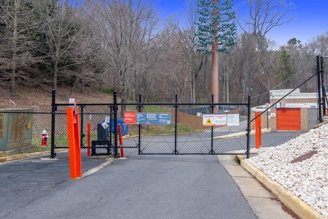 Property 1824 image number 3