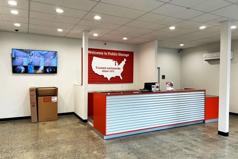 Property 1829 image number 2