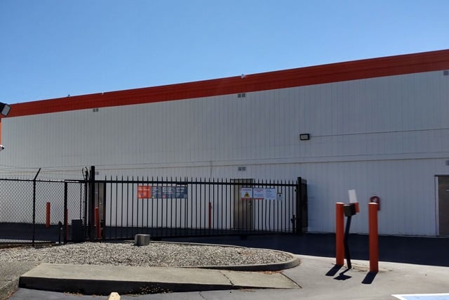 Public Storage  12425 NE 124th Street in Kirkland, WA