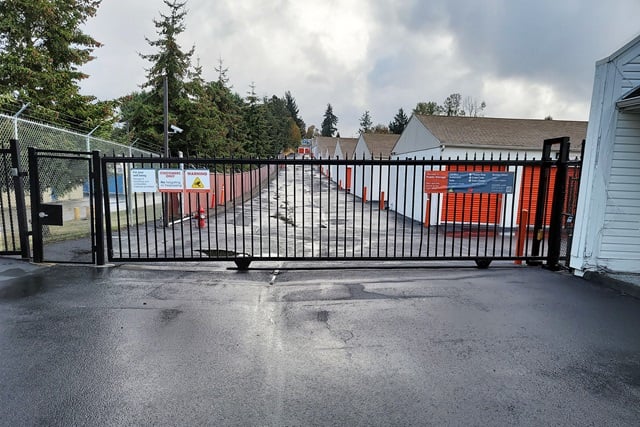 Property 1835 image number 3