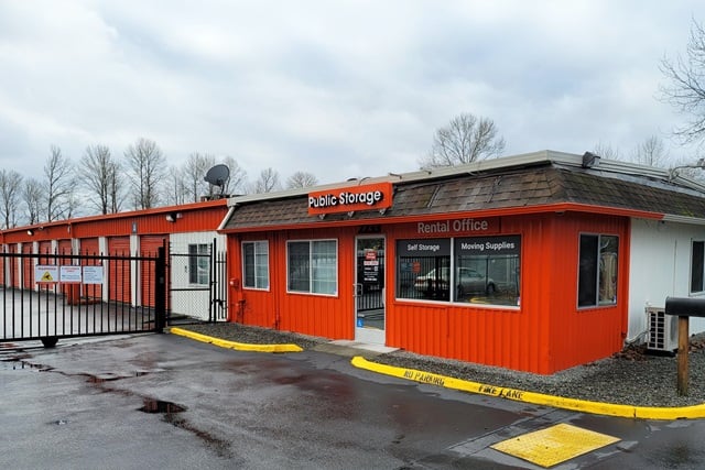 20×10 Parking Lot in Renton, WA