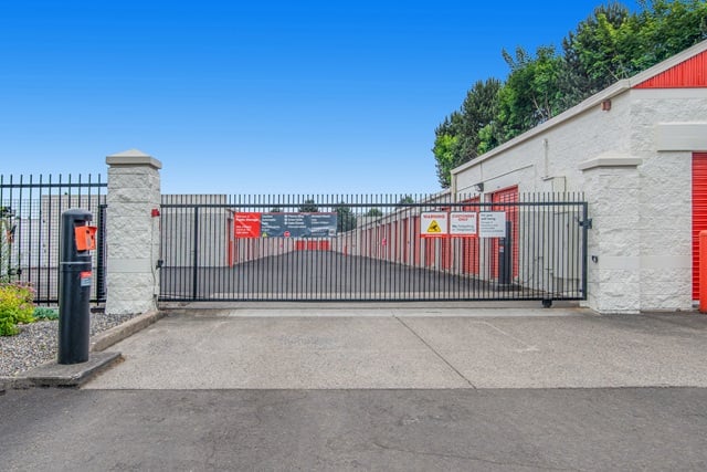 Property 1848 image number 3