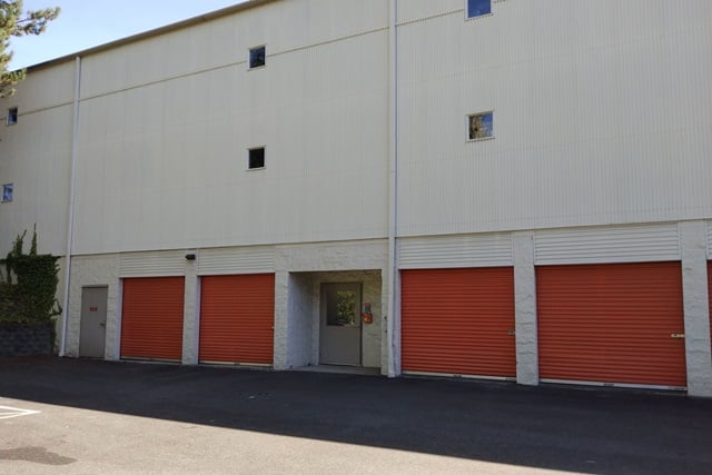 18×10 Self Storage Unit in Bellevue, WA 12385 Northup Way Bellevue, Washington 2