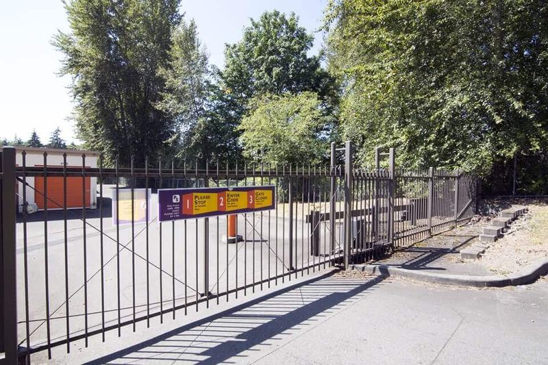 Property 1855 image number 3