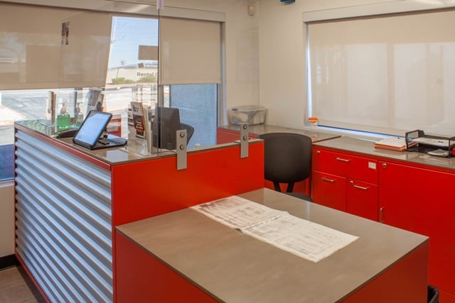 Property 1860 image number 2