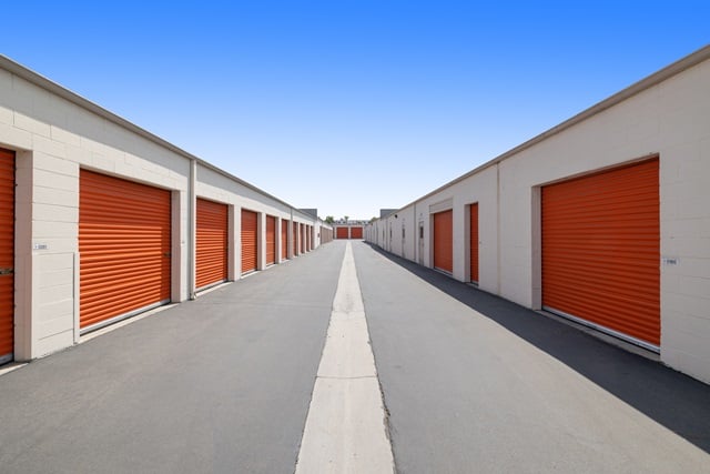 Property 1864 image number 1