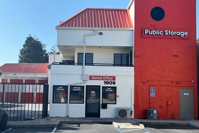 30×10 Self Storage Unit in Mountain View, CA