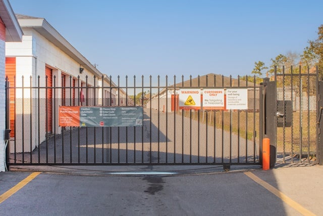 Property 1874 image number 3