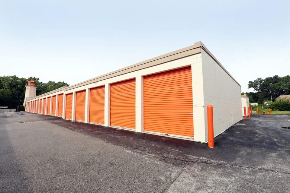 25×12 Self Storage Unit in Alsip, IL 5200 W 127th Street Alsip, Illinois 2