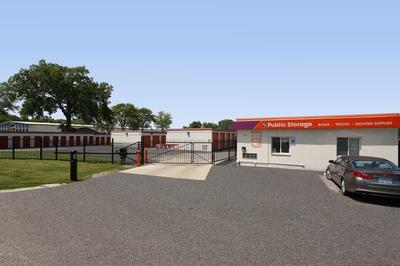 Property at 08222 - Lombard / 330 W North Ave               